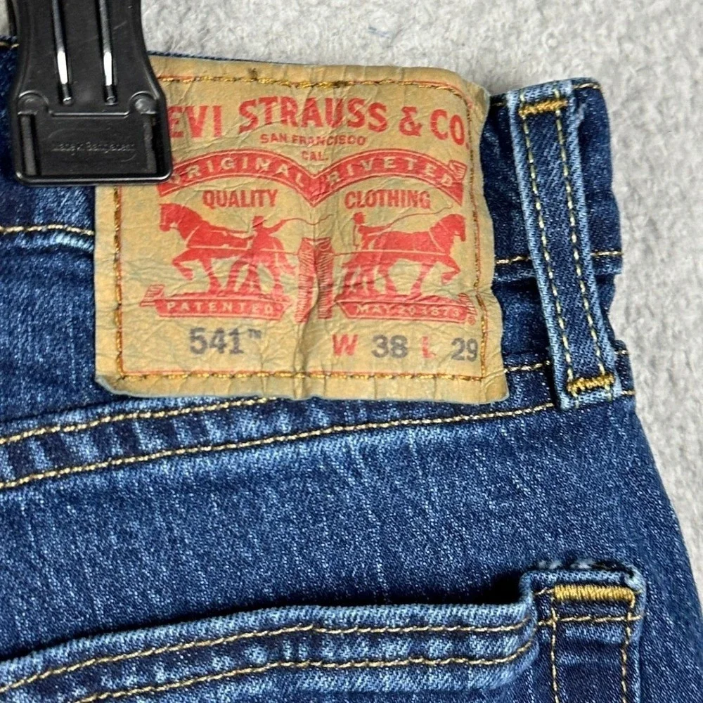 Levis levi 541